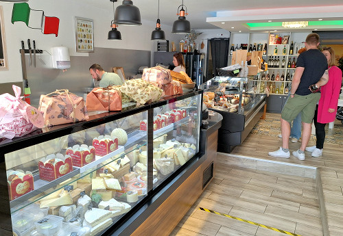 Le Raffinato - 7 Rue Carnot, 08200 Sedan