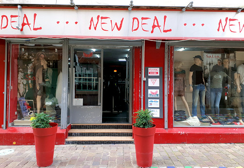 New Deal - 6 Rue au Beurre, 08200 Sedan